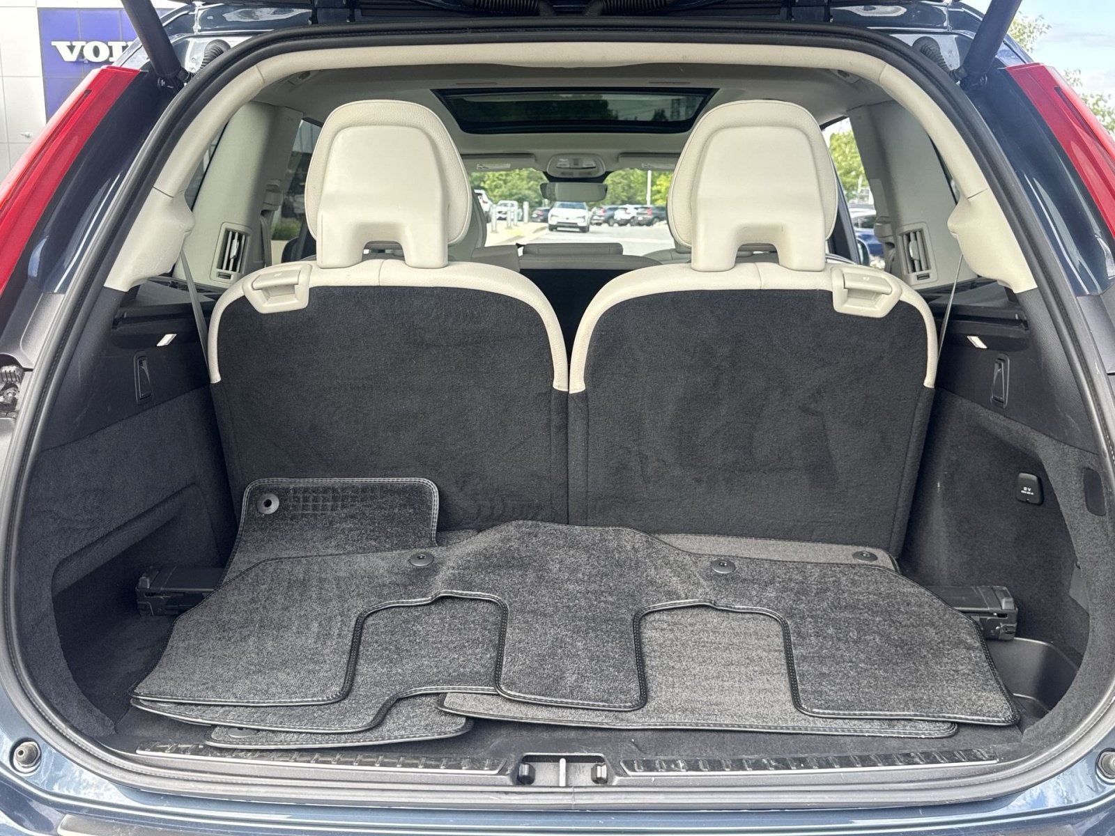 2023 Volvo XC90 B6 Plus 7-Seater