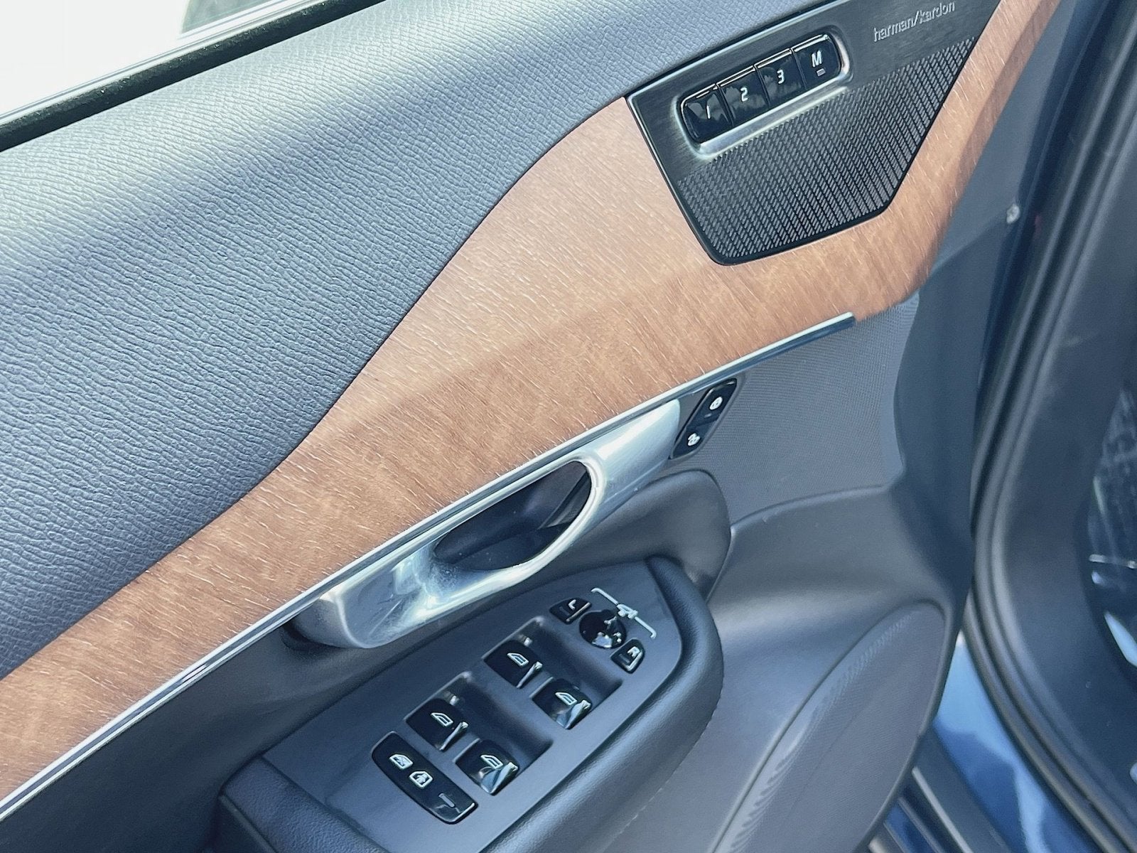 2023 Volvo XC90 B6 Plus 7-Seater