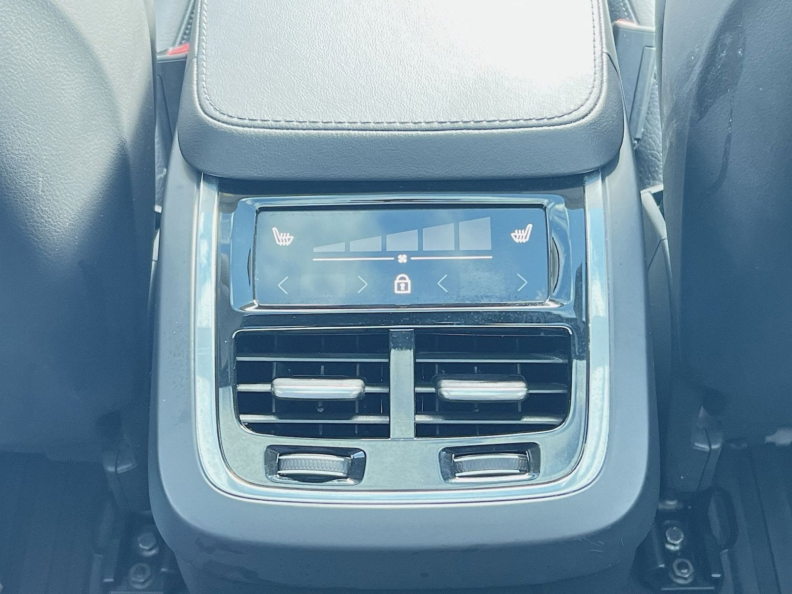 2023 Volvo XC90 B6 Plus 7-Seater