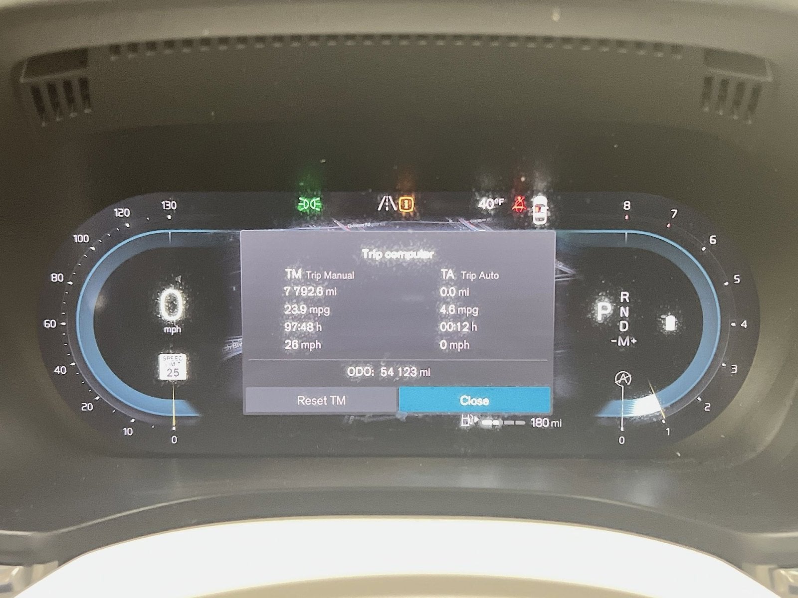 2023 Volvo XC60 B6 Ultimate Bright Theme