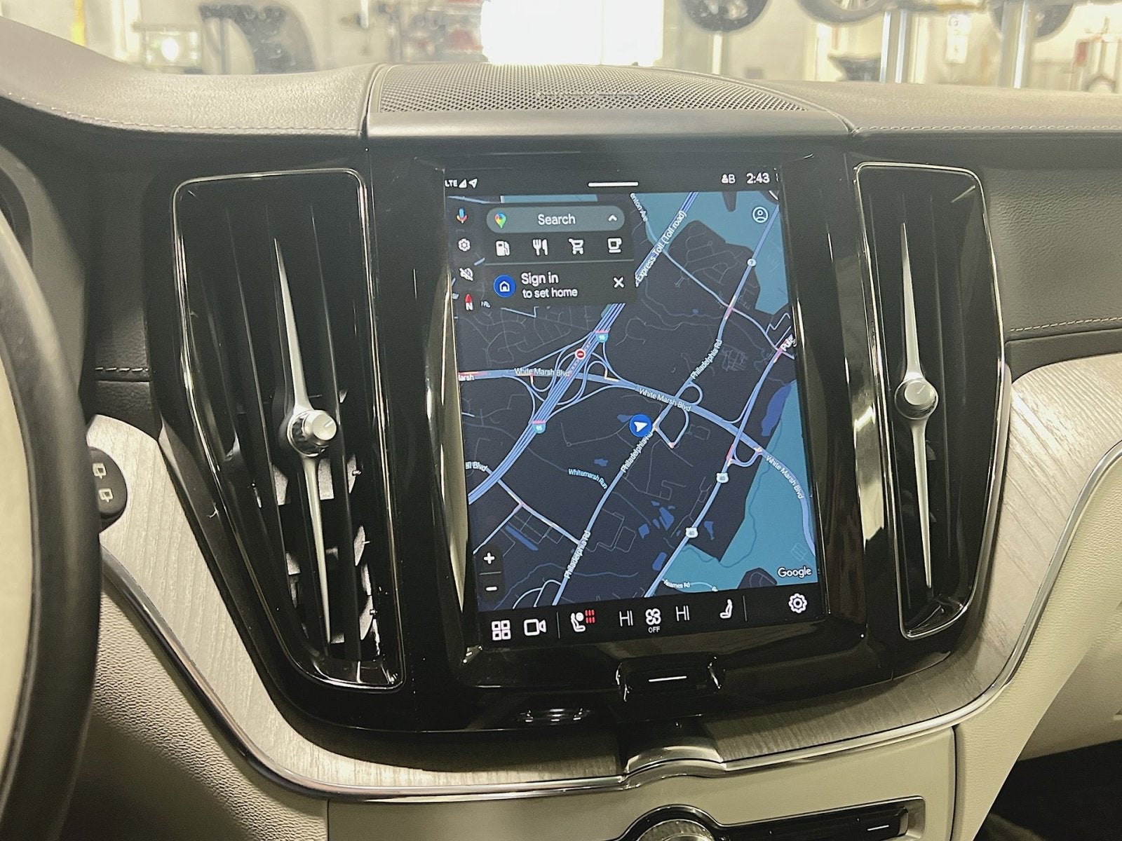 2023 Volvo XC60 B6 Ultimate Bright Theme