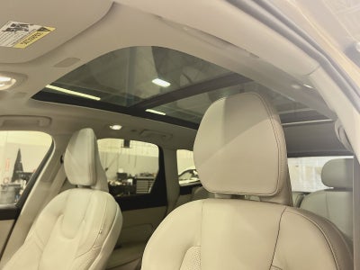2023 Volvo XC60 B6 Ultimate Bright Theme