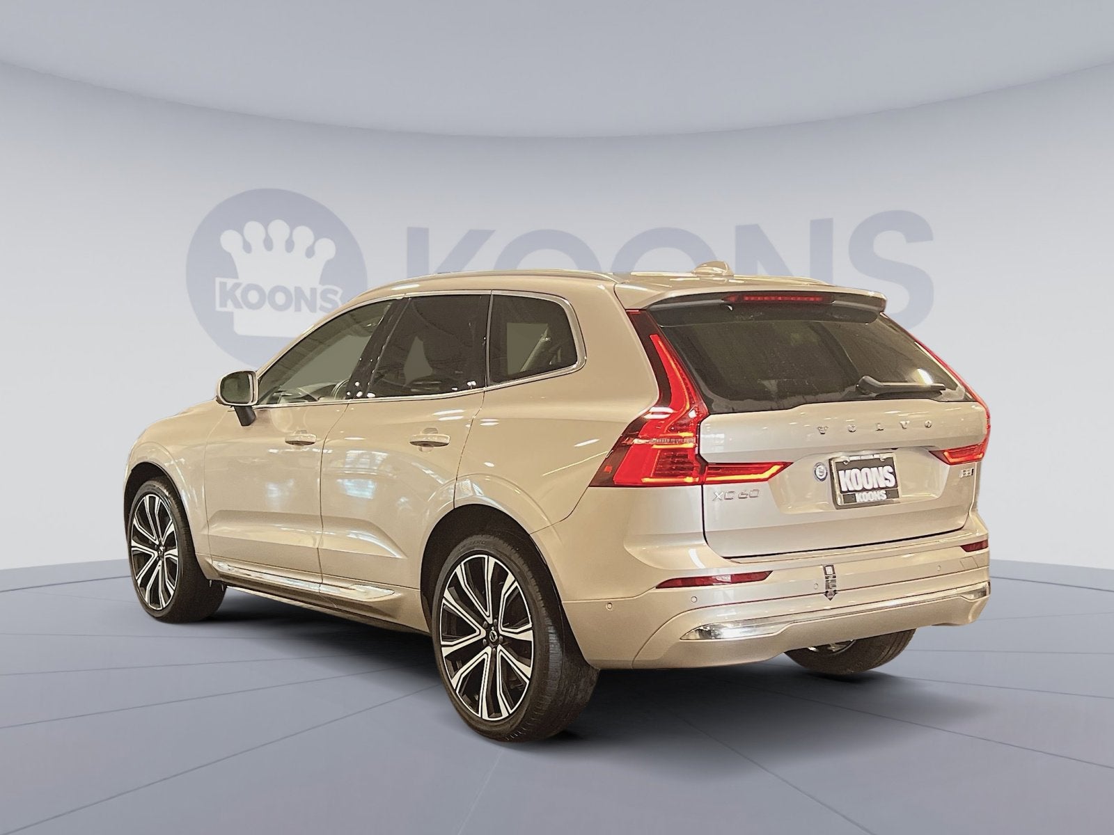2023 Volvo XC60 B6 Ultimate Bright Theme