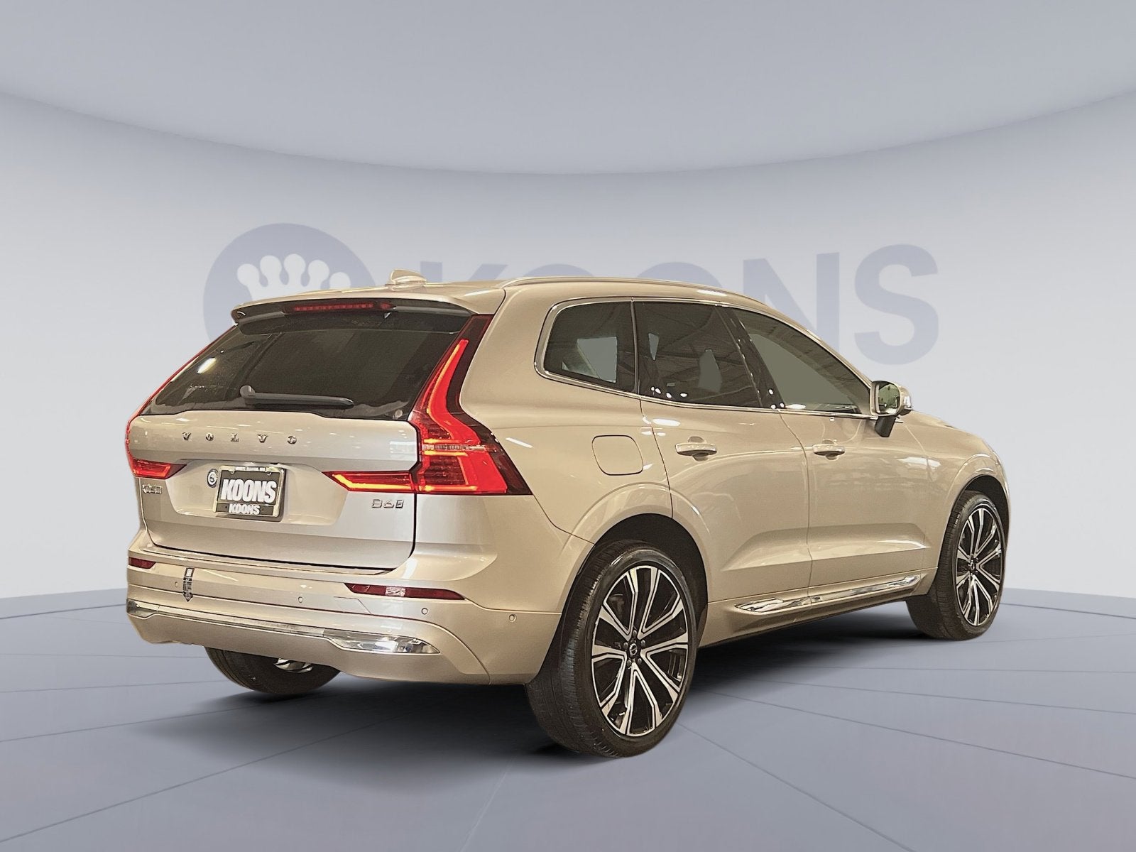 2023 Volvo XC60 B6 Ultimate Bright Theme