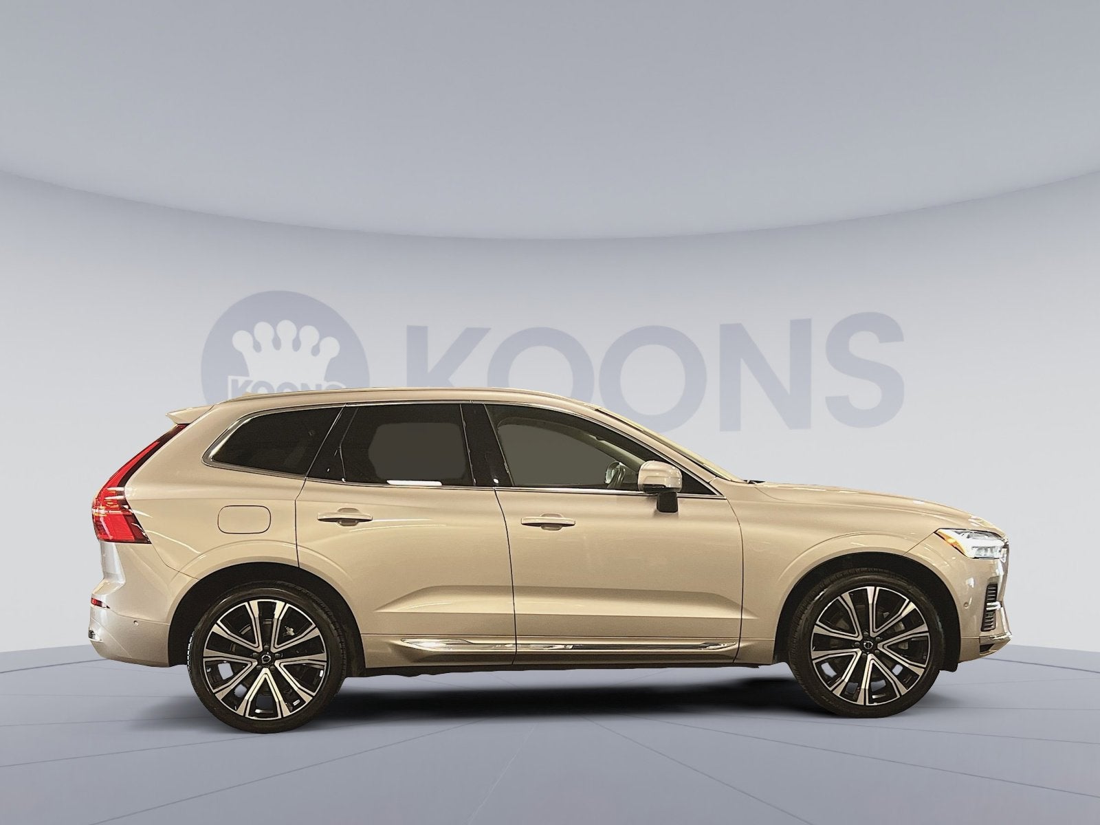 2023 Volvo XC60 B6 Ultimate Bright Theme