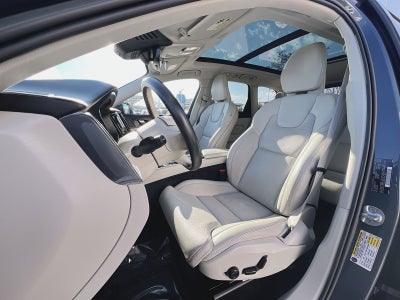 2023 Volvo XC60 B6 Ultimate Bright Theme
