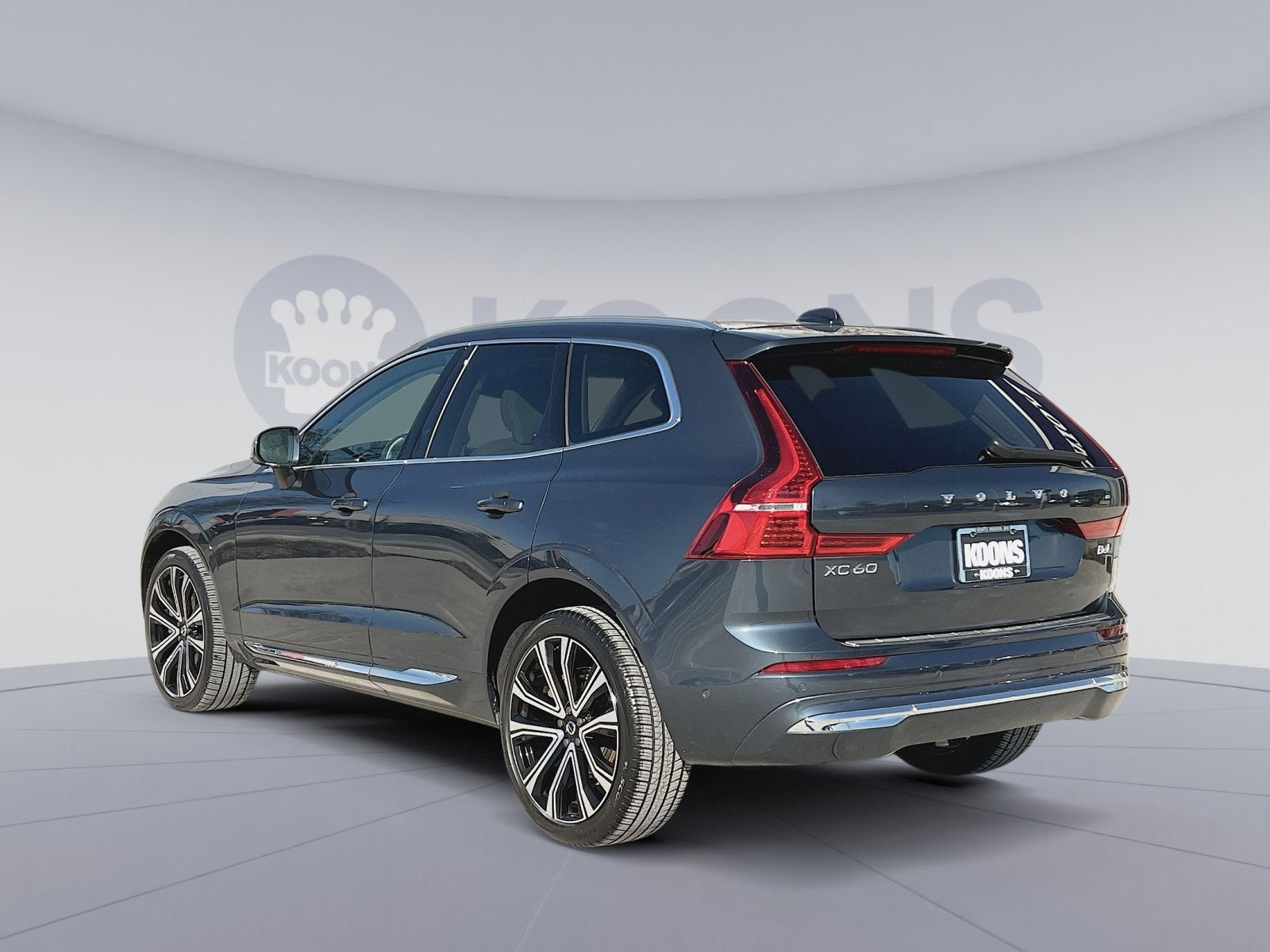 2023 Volvo XC60 B6 Ultimate Bright Theme