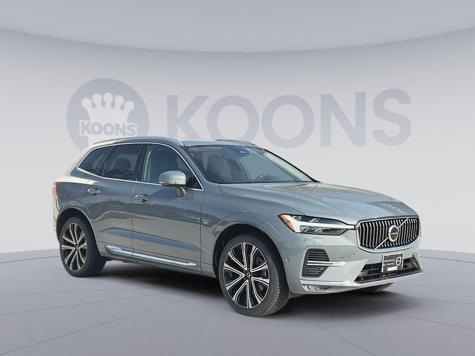 2023 Volvo XC60 B6 Ultimate Bright Theme
