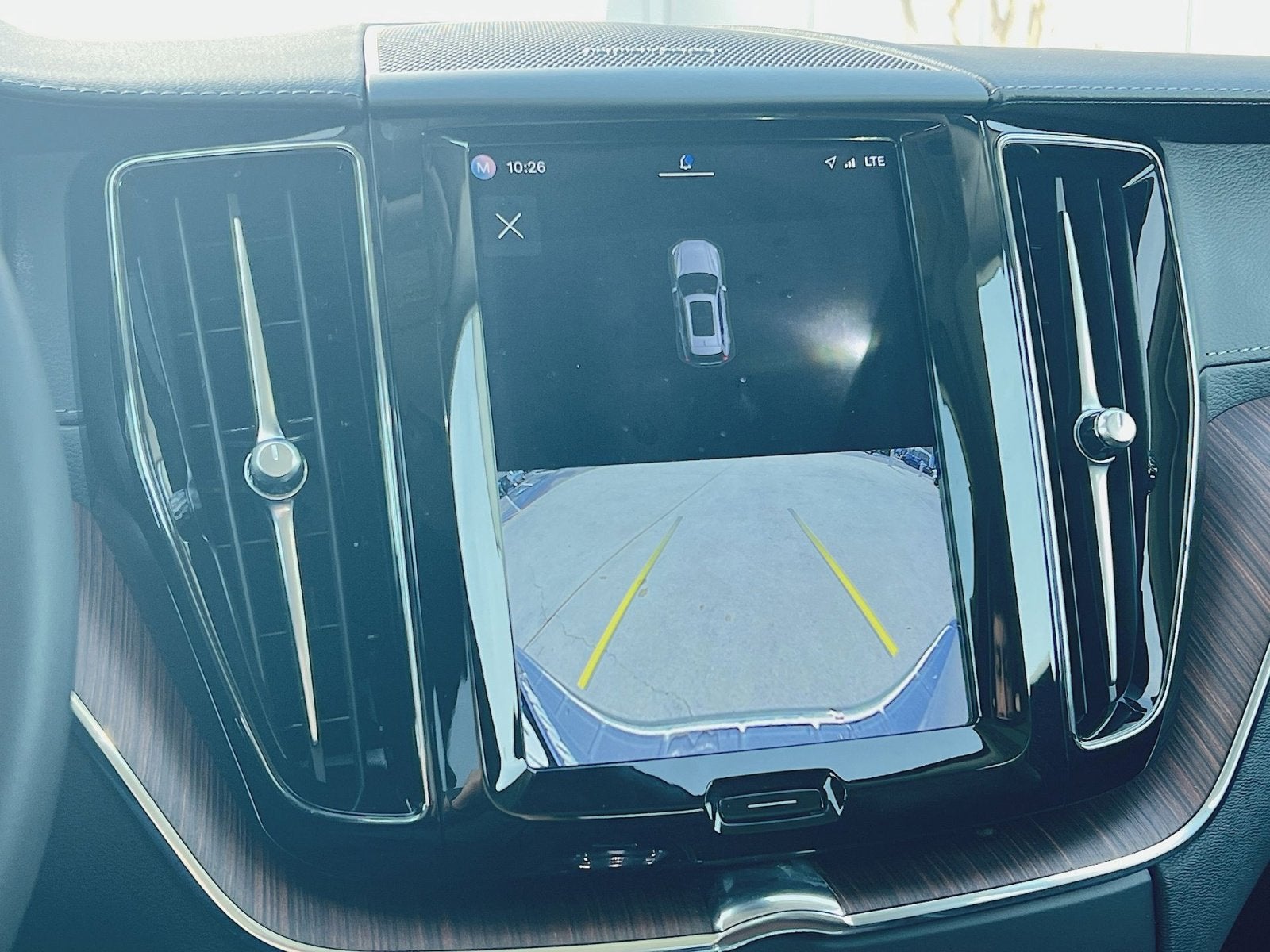 2023 Volvo XC60 B6 Ultimate Bright Theme