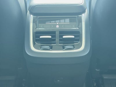 2023 Volvo XC60 B6 Ultimate Bright Theme