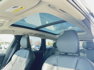 2023 Volvo XC60 B6 Ultimate Bright Theme