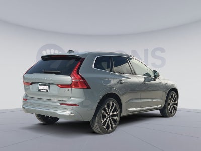 2023 Volvo XC60 B6 Ultimate Bright Theme