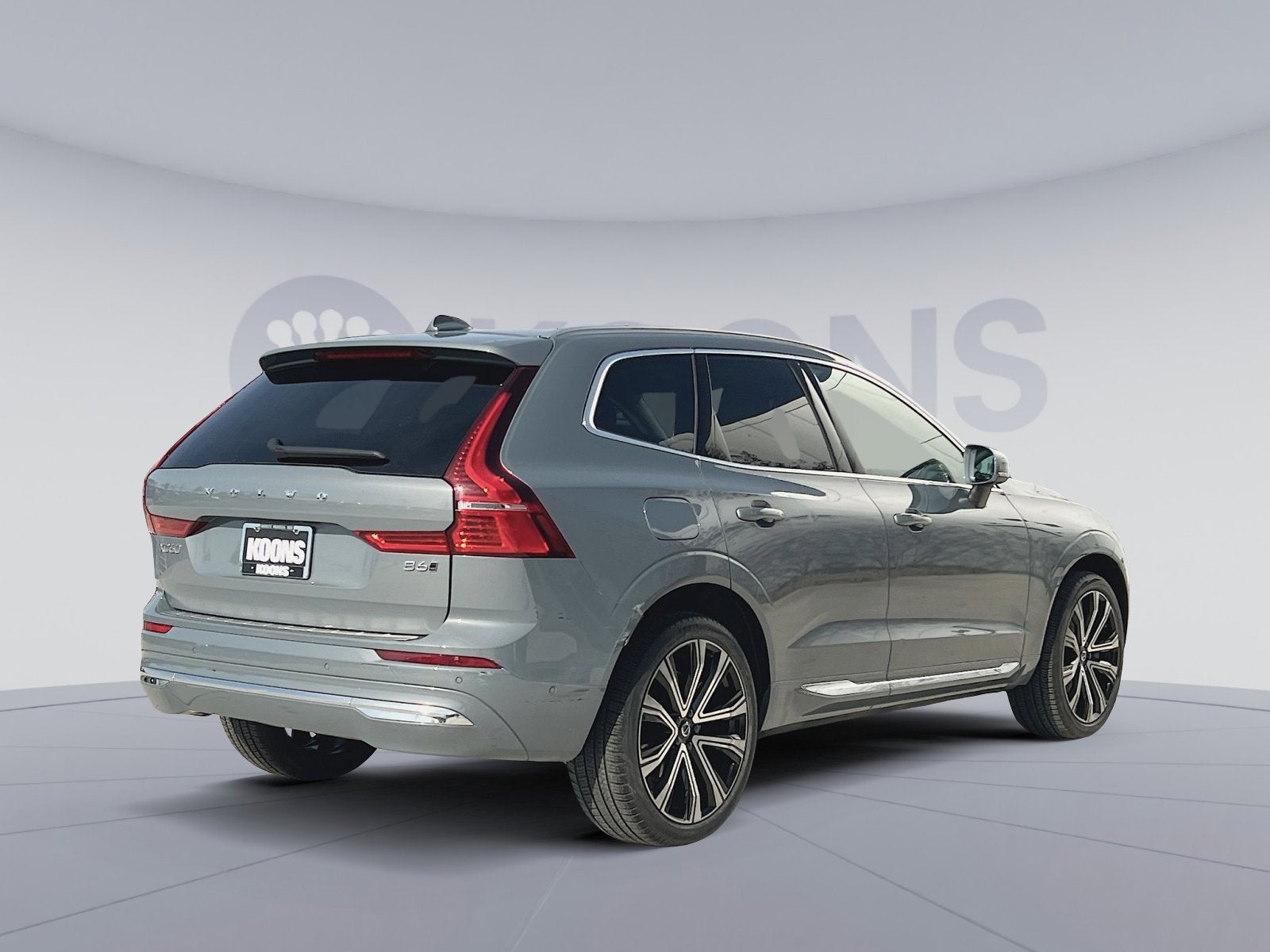 2023 Volvo XC60 B6 Ultimate Bright Theme