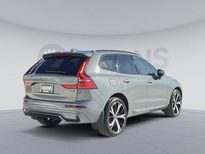 2023 Volvo XC60 B6 Ultimate Dark Theme