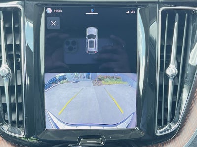 2023 Volvo XC60 B6 Ultimate Dark Theme