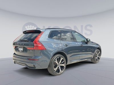 2023 Volvo XC60 B6 Ultimate Dark Theme