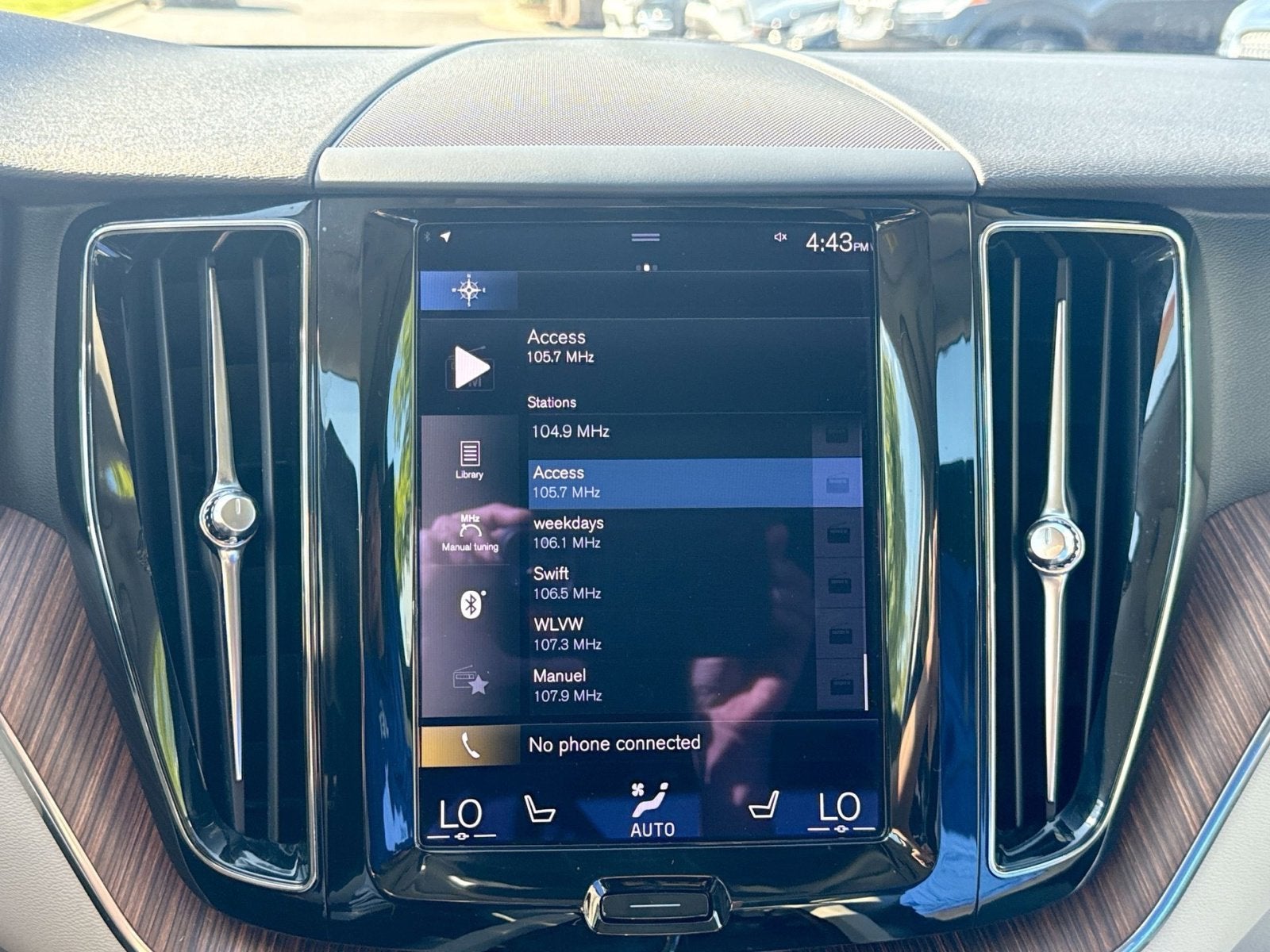 2021 Volvo XC60 T5 Momentum