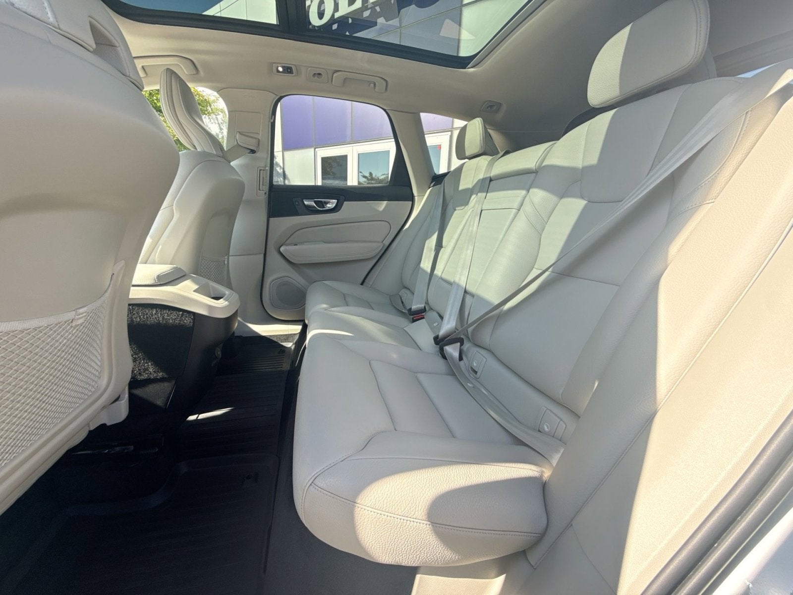 2021 Volvo XC60 T5 Momentum