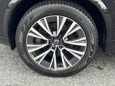 2021 Volvo XC90 T5 Momentum