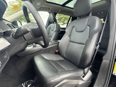 2021 Volvo XC90 T5 Momentum