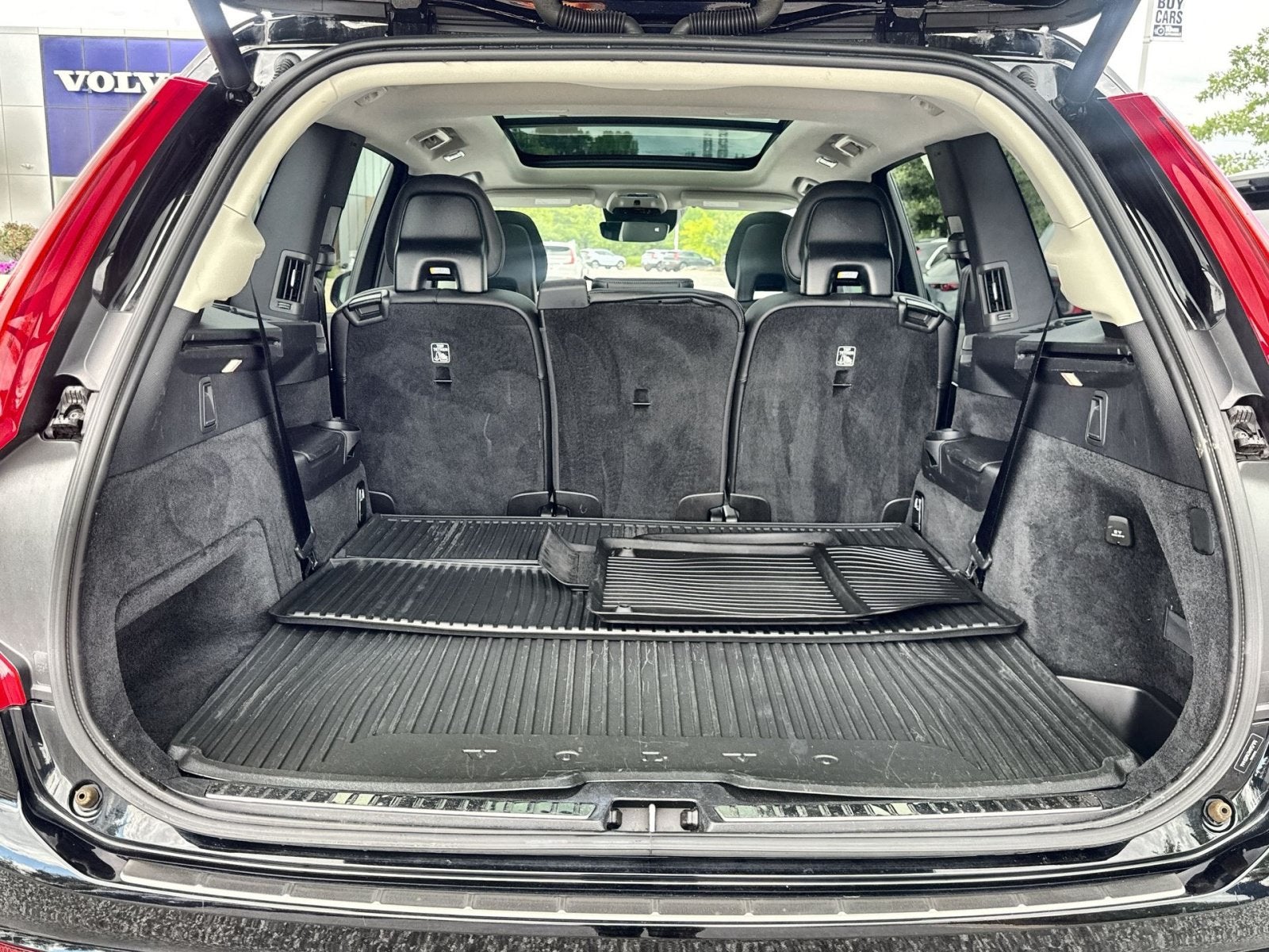 2021 Volvo XC90 T5 Momentum