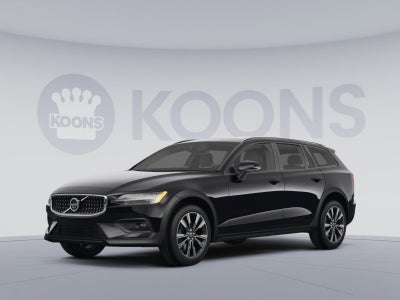 2022 Volvo V60 Cross Country T5