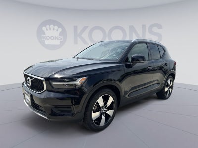 2020 Volvo XC40 Momentum