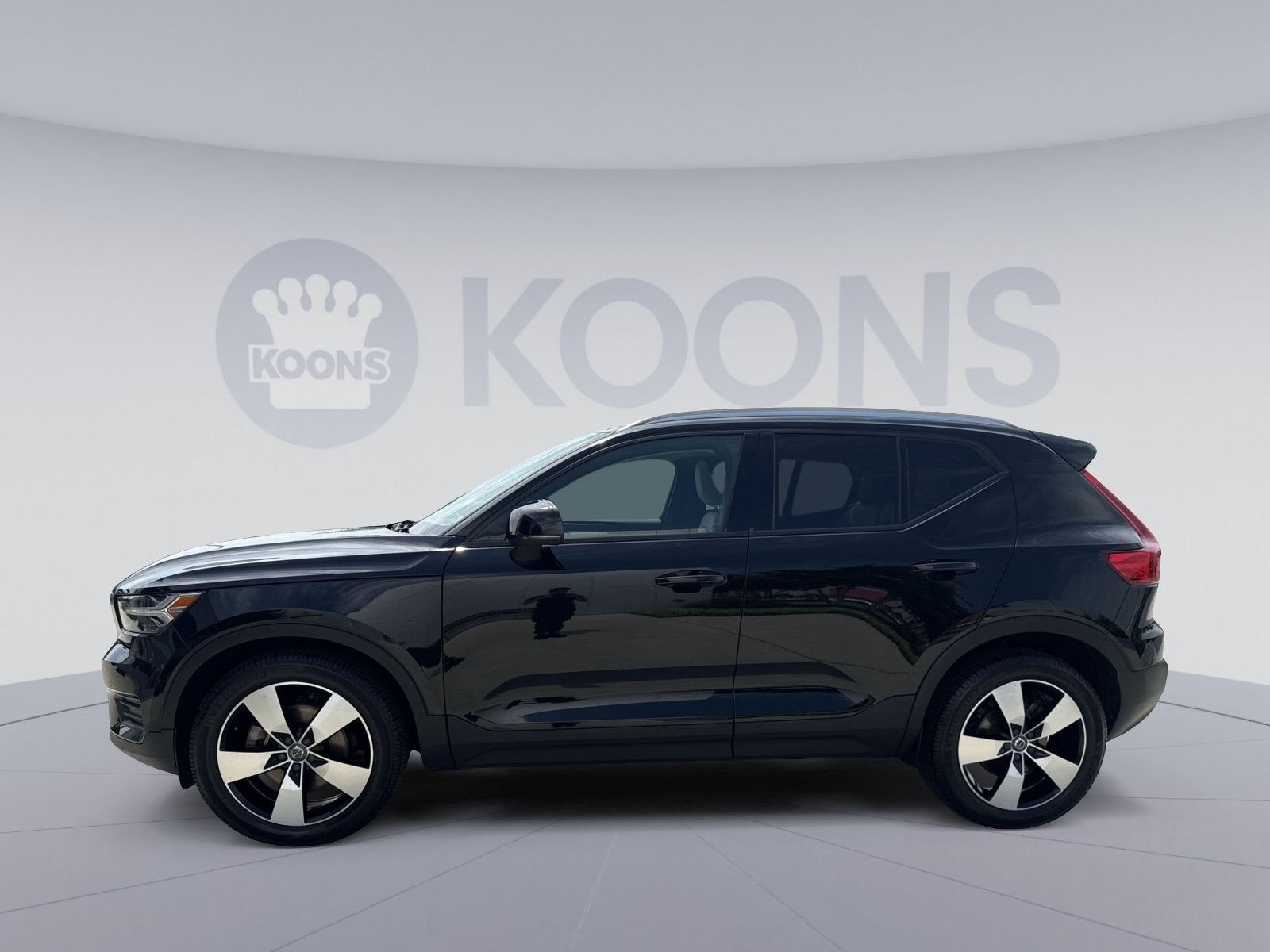 2020 Volvo XC40 Momentum