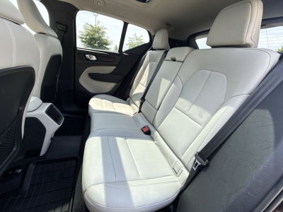 2020 Volvo XC40 Momentum