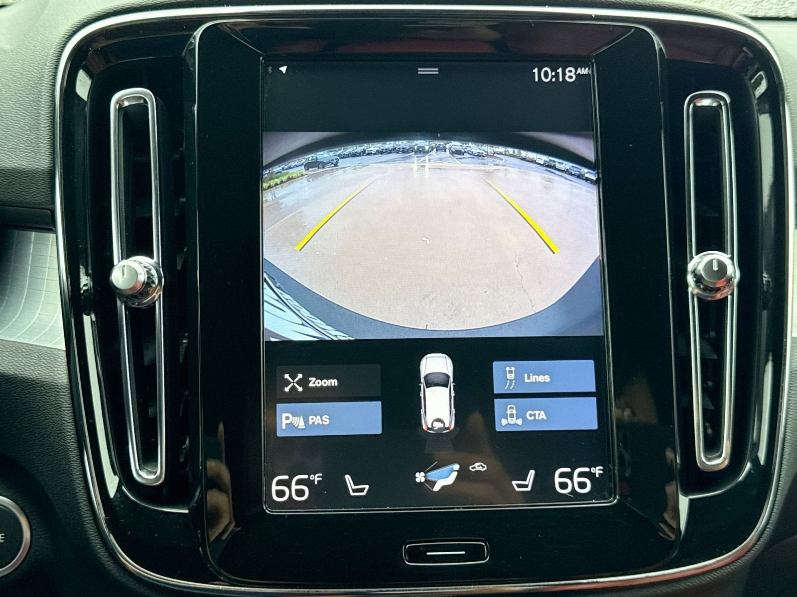 2019 Volvo XC40 Momentum