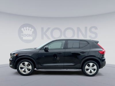 2019 Volvo XC40 Momentum