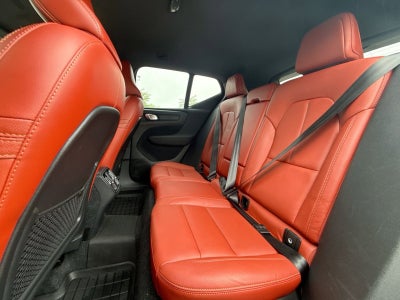 2019 Volvo XC40 Momentum