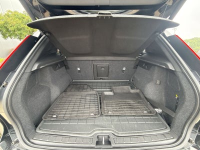 2019 Volvo XC40 Momentum