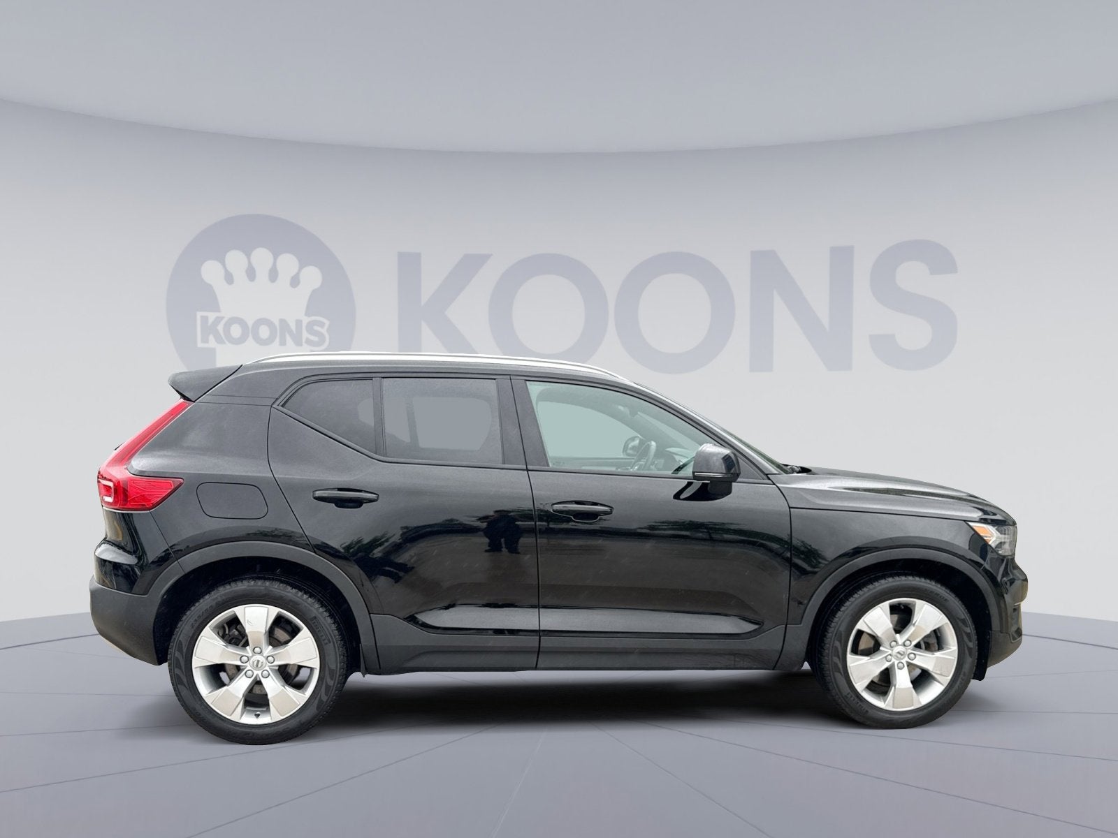 2019 Volvo XC40 Momentum