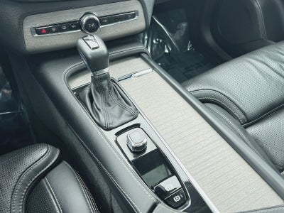 2022 Volvo XC90 T6 Inscription