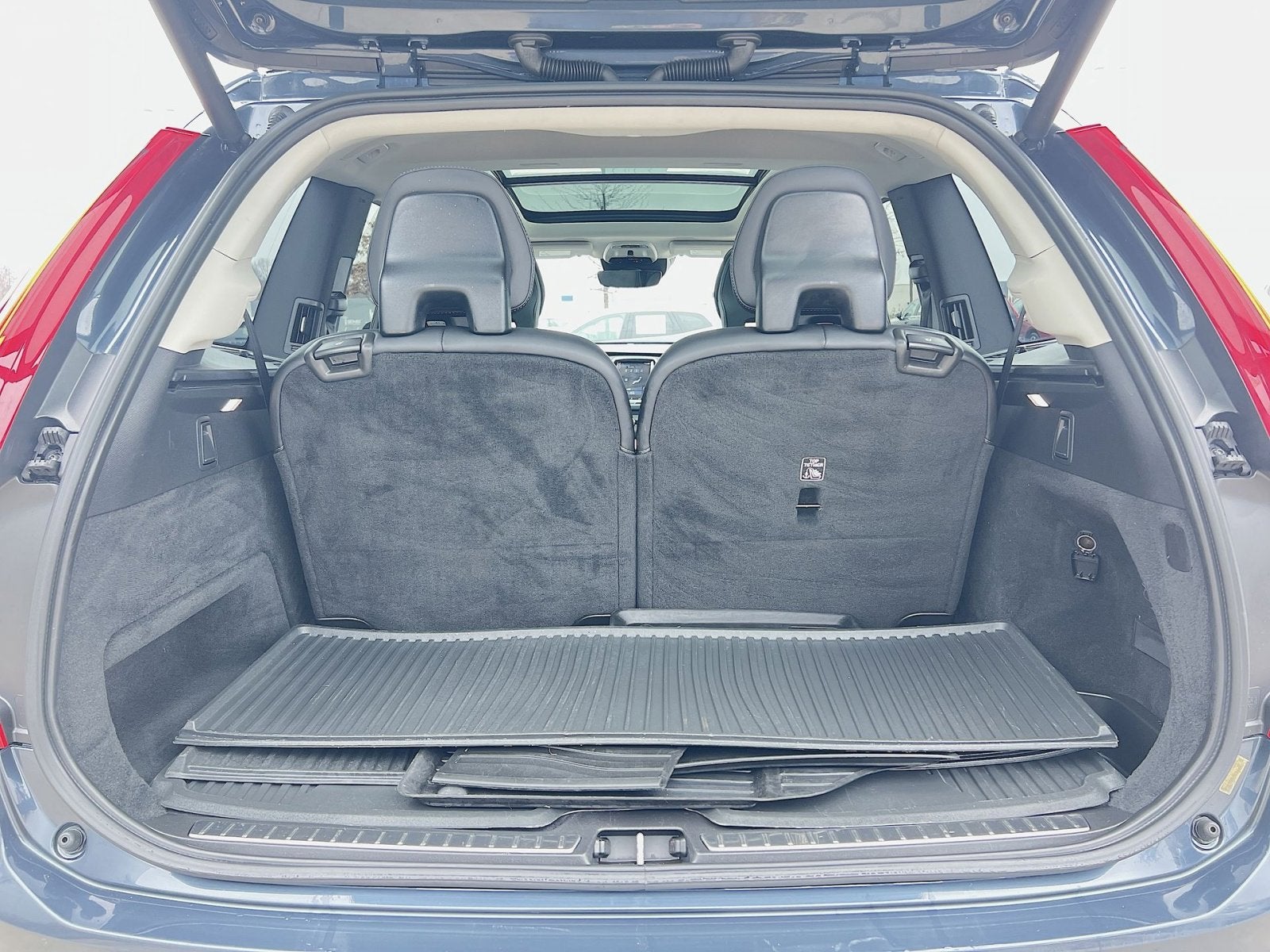 2022 Volvo XC90 T6 Inscription