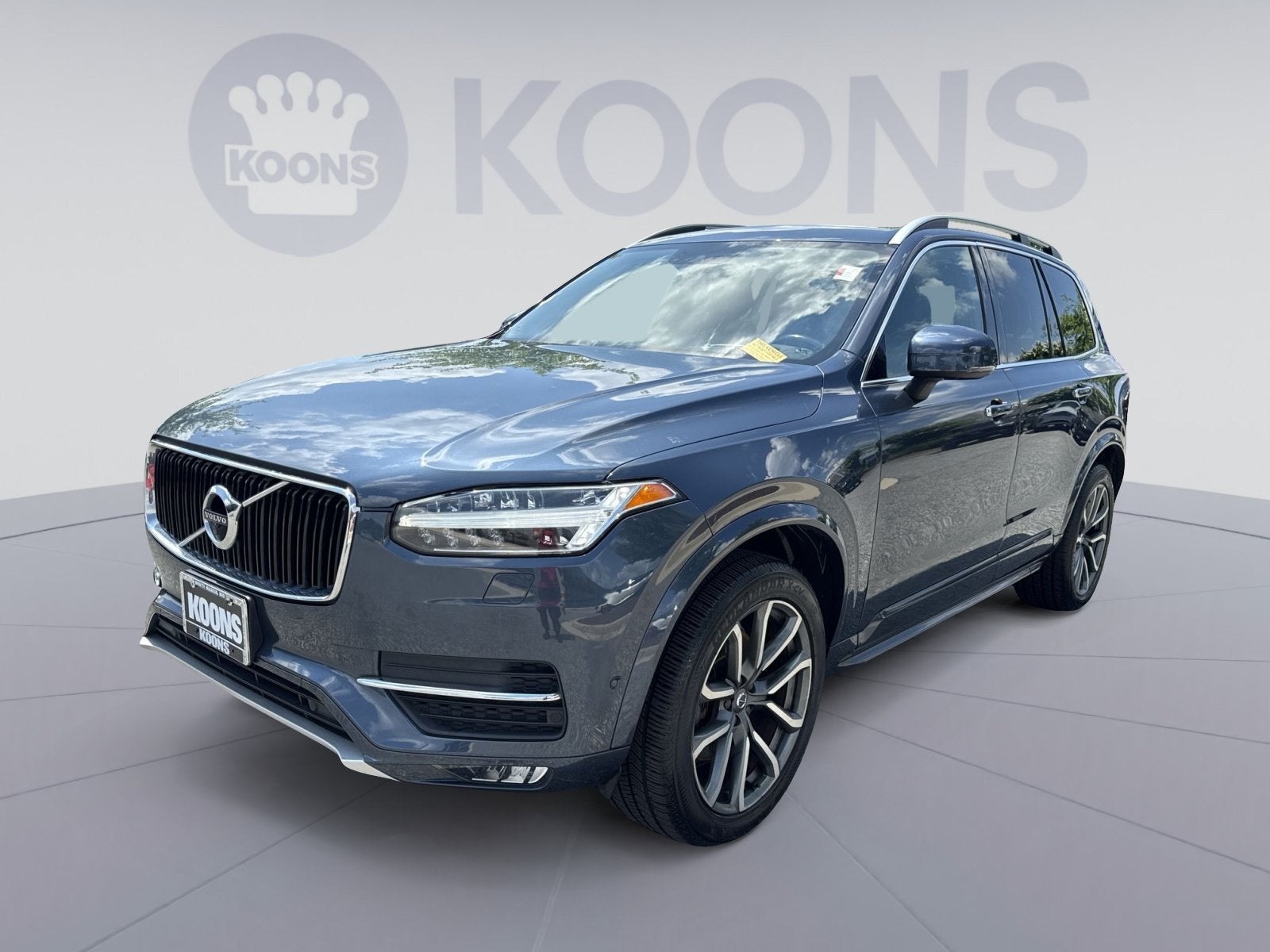 2019 Volvo XC90 T6 Momentum