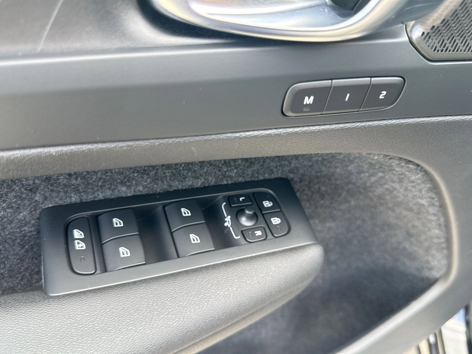 2023 Volvo C40 Recharge Pure Electric Ultimate