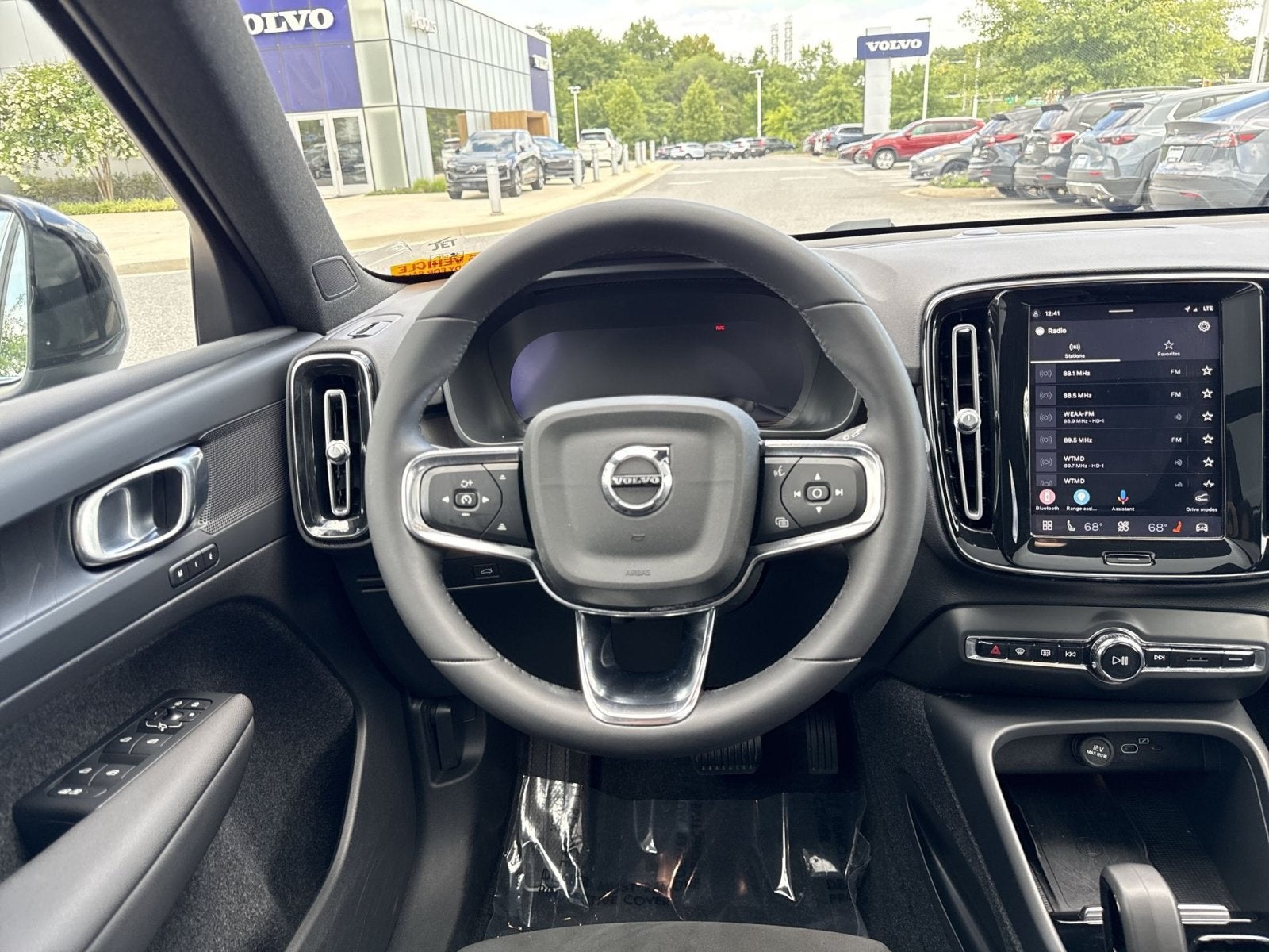 2023 Volvo XC40 Recharge Pure Electric Twin Plus