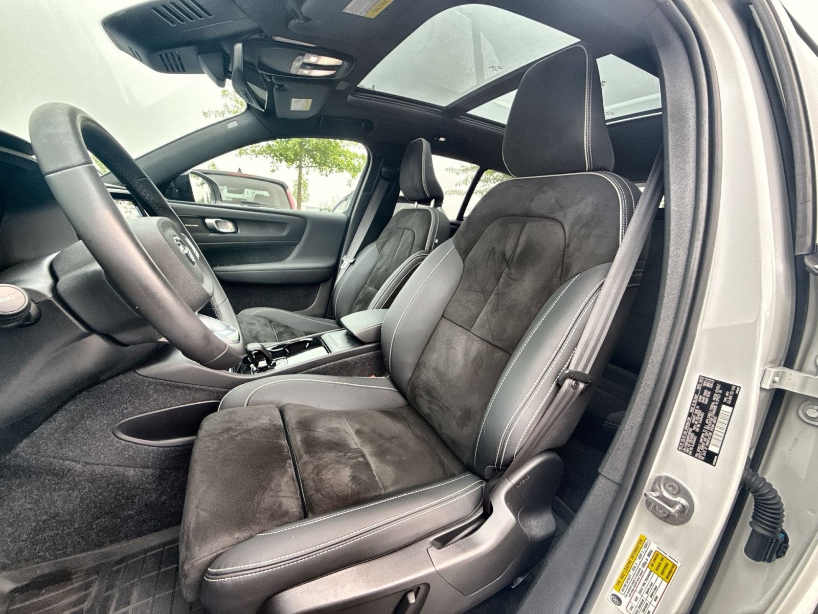 2023 Volvo XC40 Recharge Pure Electric Ultimate
