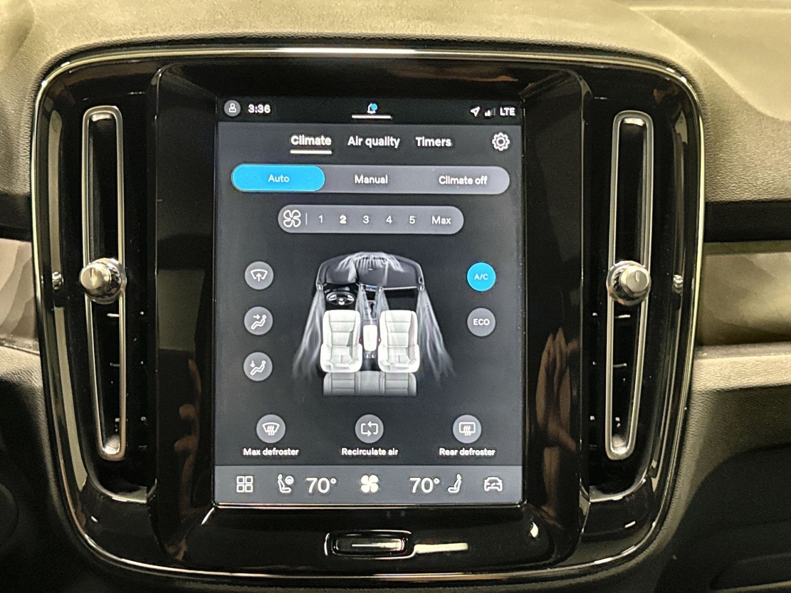 2023 Volvo XC40 Recharge Pure Electric Ultimate