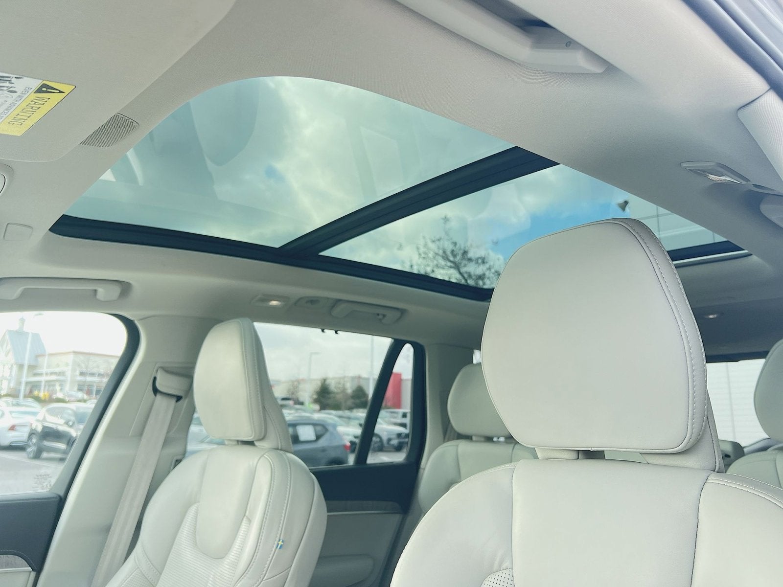 2023 Volvo XC90 Recharge Plug-In Hybrid Ultimate