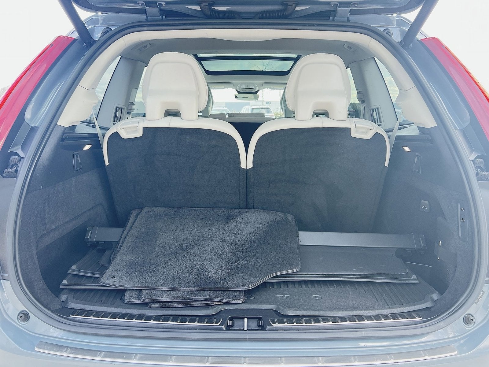 2023 Volvo XC90 Recharge Plug-In Hybrid Ultimate