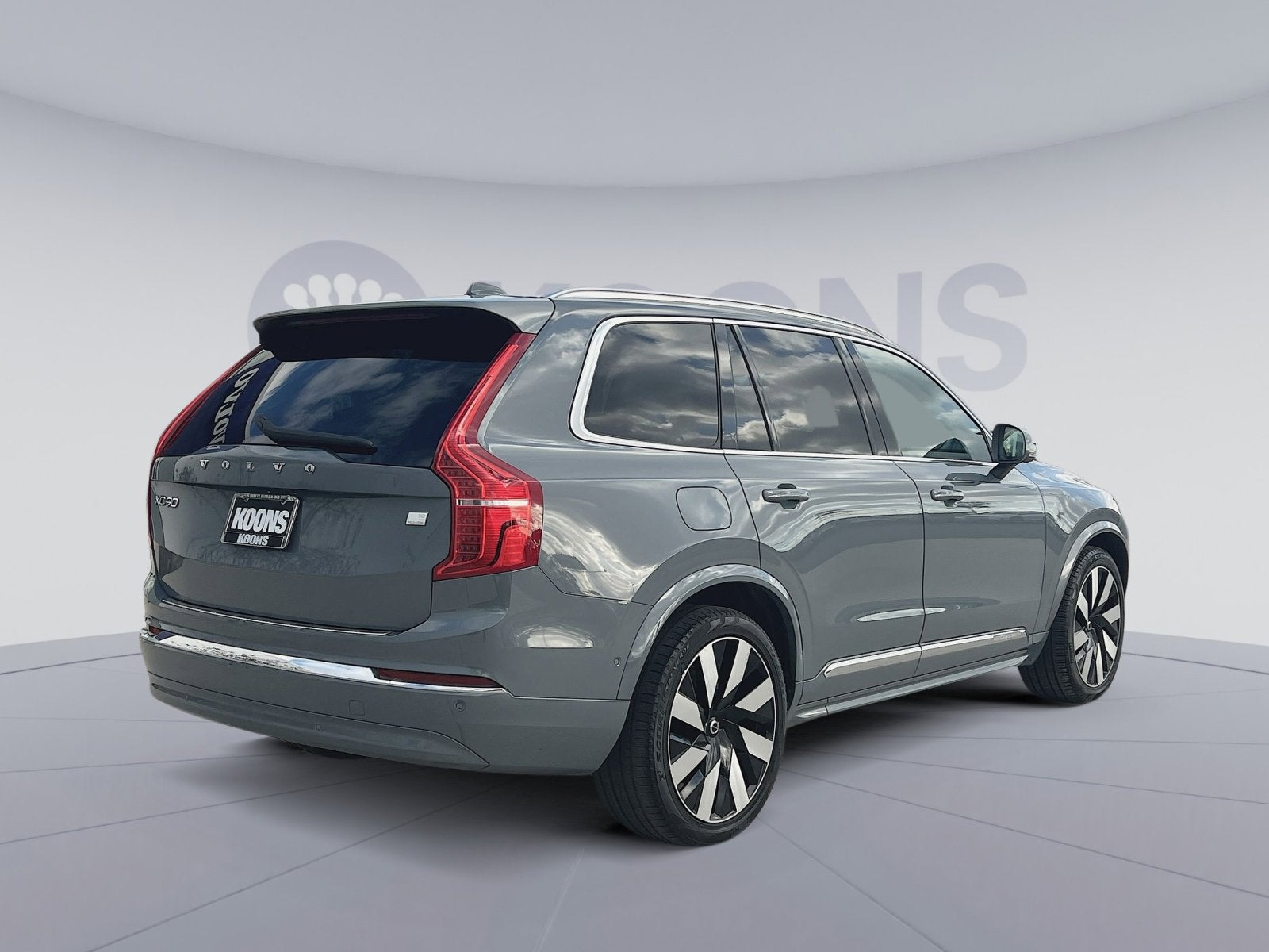 2023 Volvo XC90 Recharge Plug-In Hybrid Ultimate