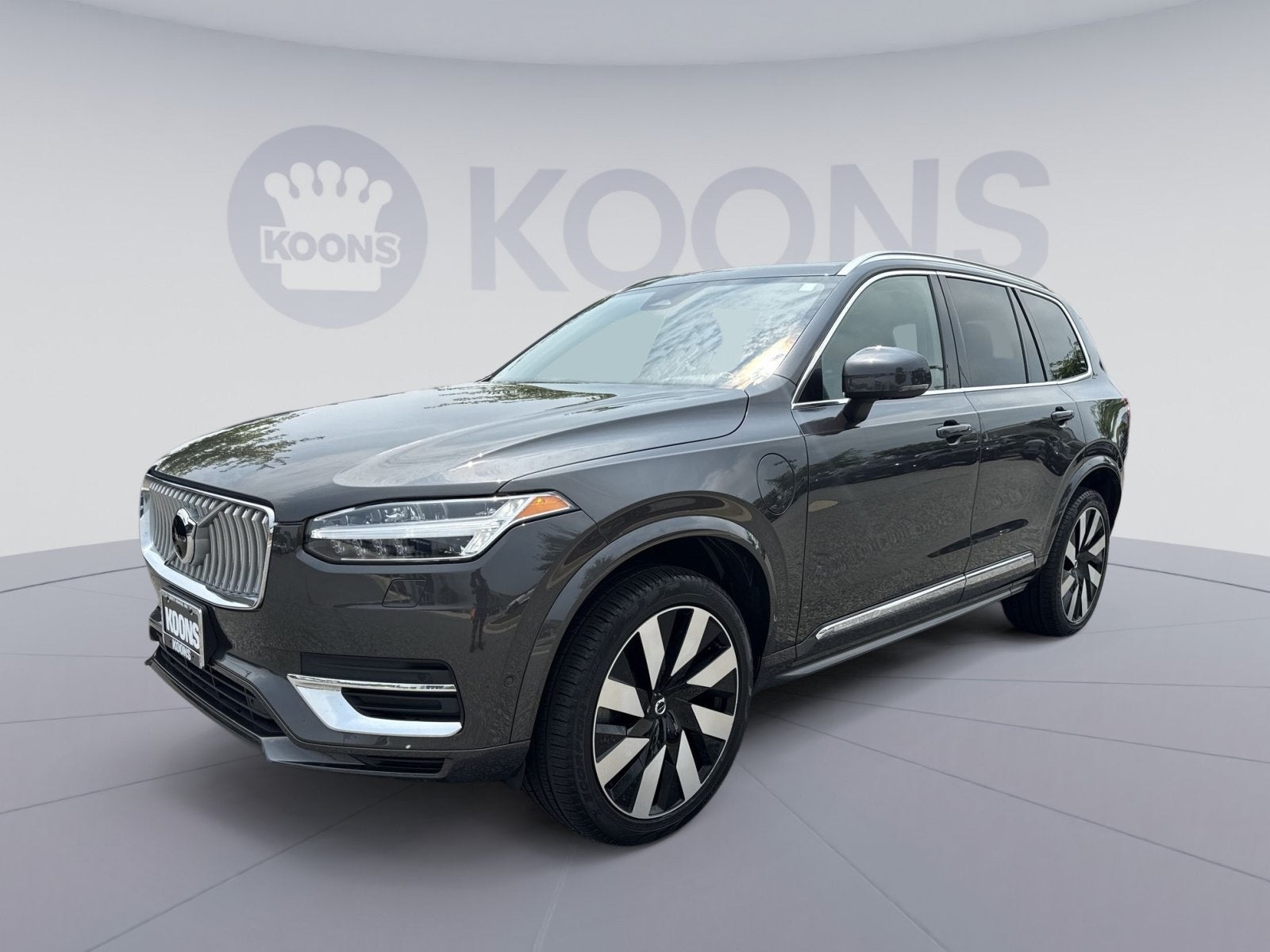 2024 Volvo XC90 Recharge Plug-In Hybrid T8 Plus Bright Theme 7 Passenger