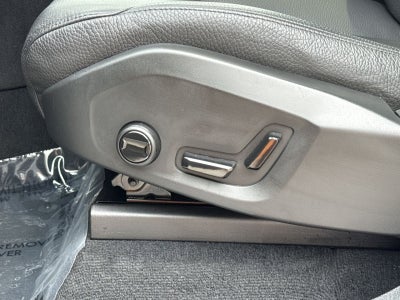 2024 Volvo XC90 Recharge Plug-In Hybrid T8 Plus Bright Theme 7 Passenger