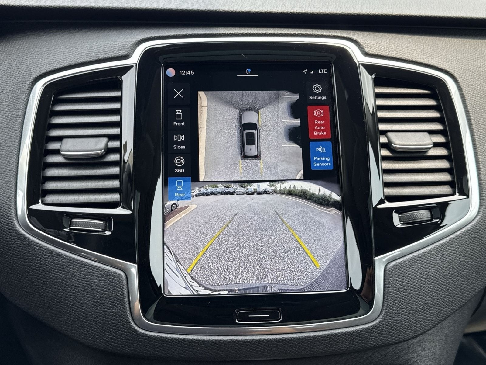 2024 Volvo XC90 Recharge Plug-In Hybrid T8 Plus Bright Theme 7 Passenger