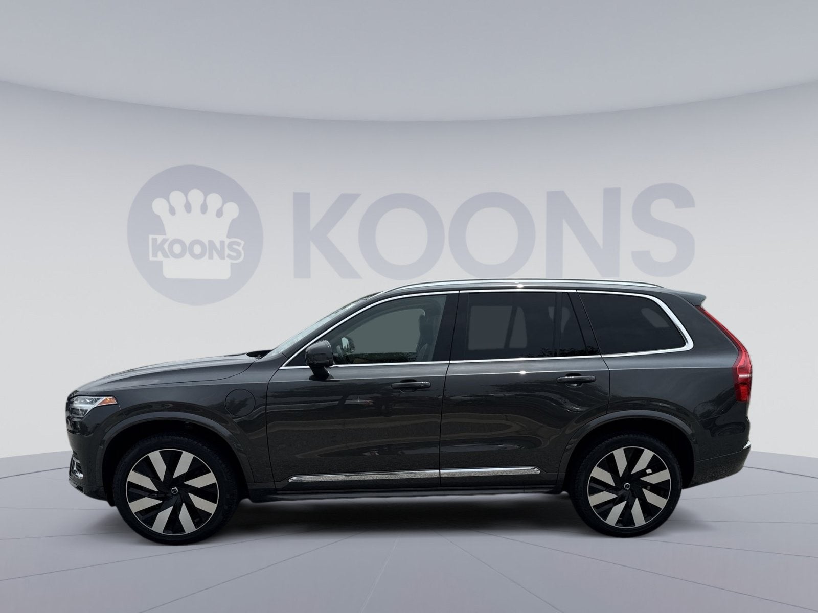 2024 Volvo XC90 Recharge Plug-In Hybrid T8 Plus Bright Theme 7 Passenger