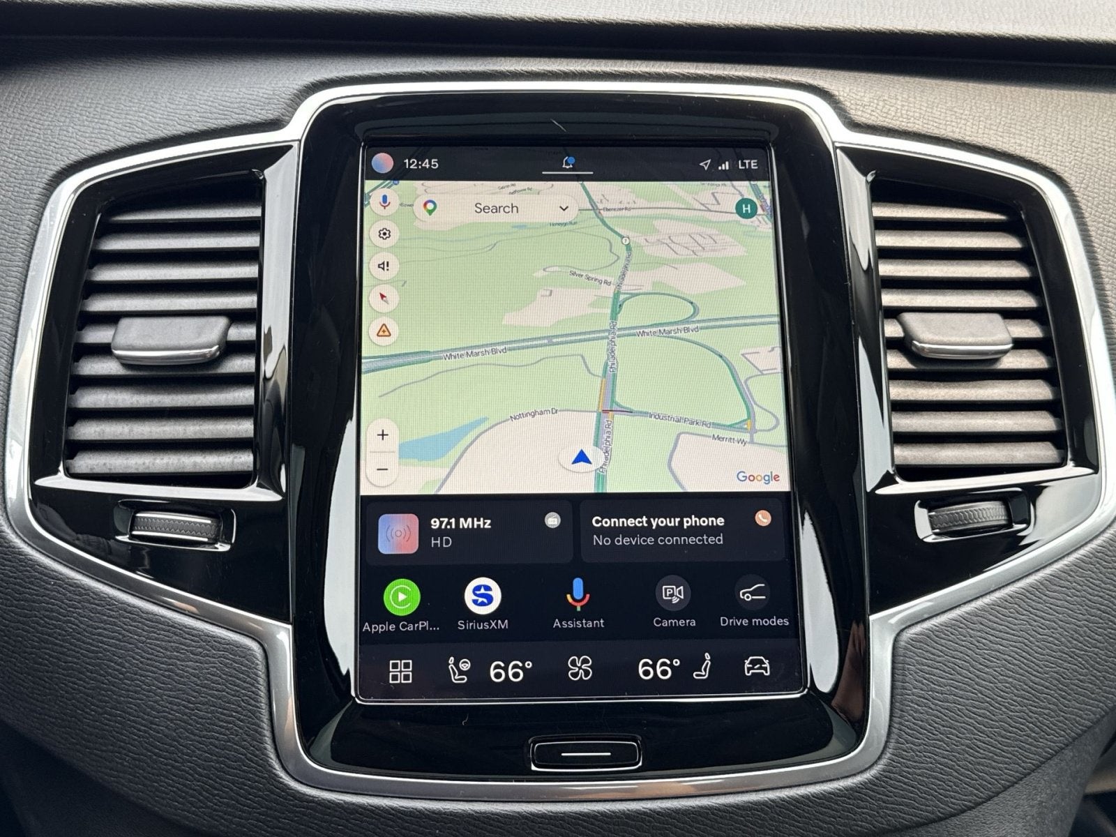 2024 Volvo XC90 Recharge Plug-In Hybrid T8 Plus Bright Theme 7 Passenger