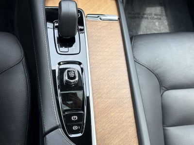 2024 Volvo XC90 Recharge Plug-In Hybrid T8 Plus Bright Theme 7 Passenger